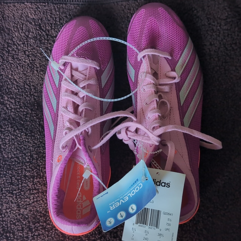 Adidas Track and Field sprint star 4 shoes with holes for 6 spikes